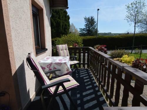 Spacious Apartment In Deudesfeld With Garden
