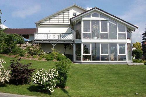 Apartamento Ferienwohnung-streutalblick