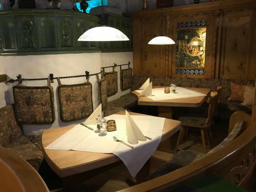 Hotel Restaurant P�lzer-buwe