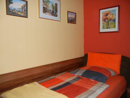Hostal G�stehaus Monika