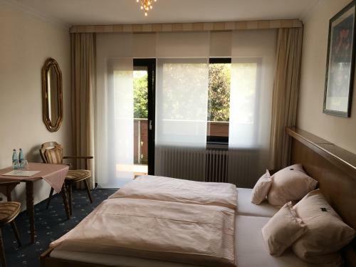 Hotel Gasthof Zur Sonne Winzenhohl