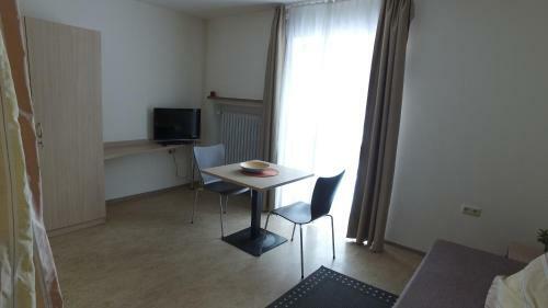 Berger�s Airport Hostel