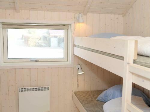 Three-bedroom Holiday Home In B�rkop 8