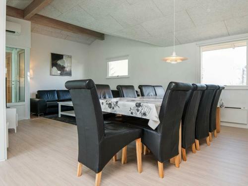 Five-bedroom Holiday Home In B�rkop 2