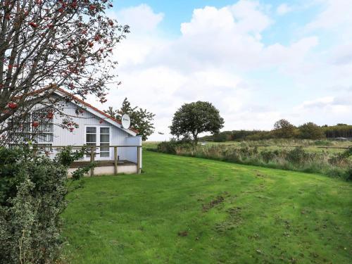 Three-bedroom Holiday Home In Roslev 15