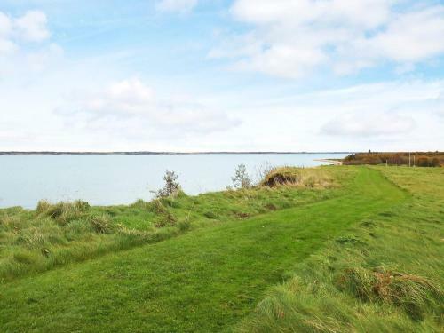 Three-bedroom Holiday Home In Roslev 3