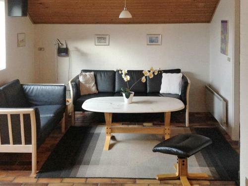 Three-bedroom Holiday Home In Glesborg 25