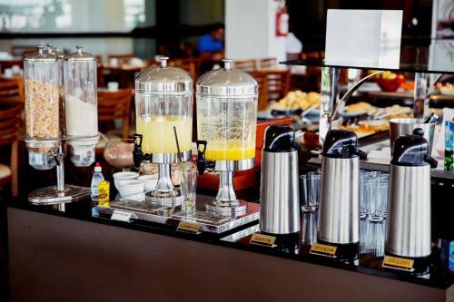 Galatas Golden Hotel
