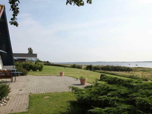 Three-bedroom Holiday Home In Grevinge 2