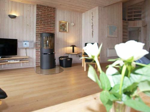 Three-bedroom Holiday Home In Hemmet 83