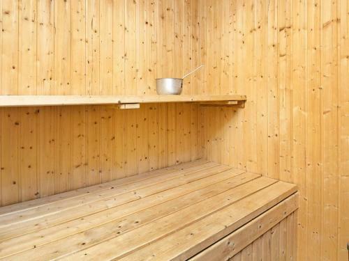 Three-bedroom Holiday Home In Henne 9