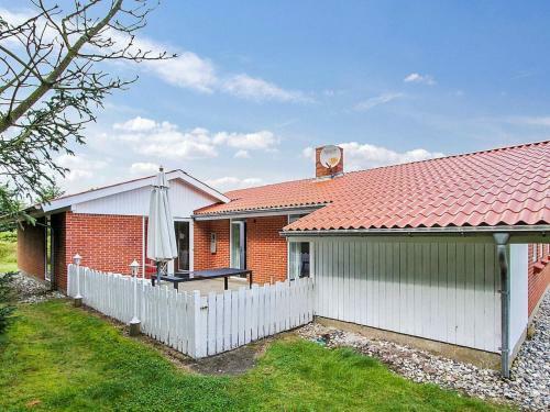 Holiday Home Lyngsletten
