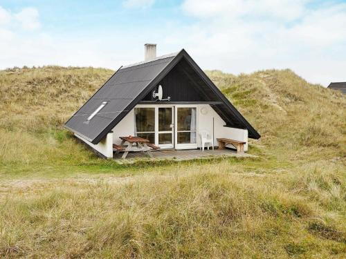 Two-bedroom Holiday Home In Ringk�bing 21