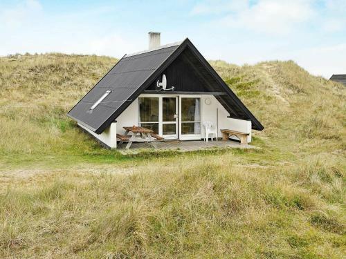 Two-bedroom Holiday Home In Ringk�bing 23