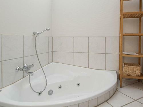 Two-bedroom Holiday Home In Struer 3