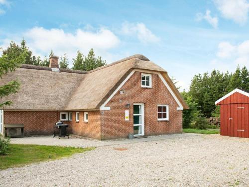 Four-bedroom Holiday Home In N�rre Nebel 3