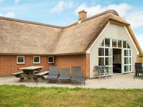 Four-bedroom Holiday Home In N�rre Nebel 3