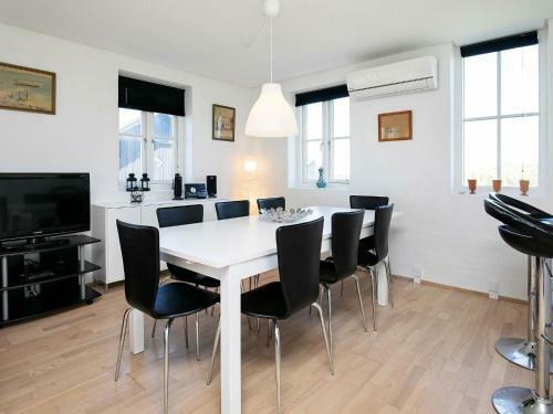 Holiday Home Lyngbyvej II