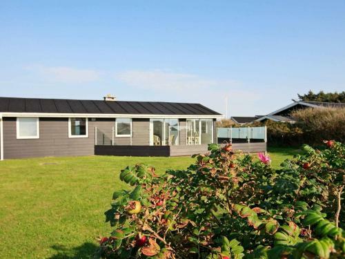 Holiday Home Hybenvej II