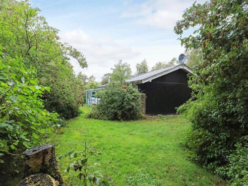 Three-bedroom Holiday Home In Roslev 13