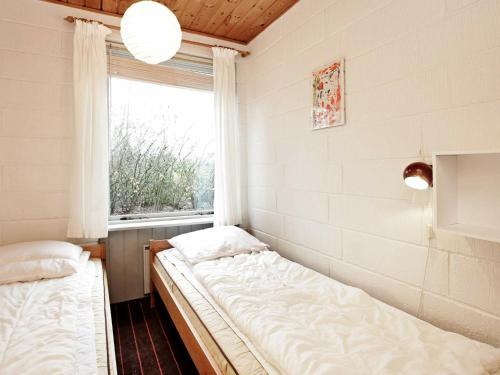 Three-bedroom Holiday Home In Millinge 1