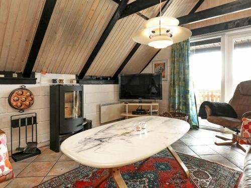 Three-bedroom Holiday Home In Ringk�bing 4