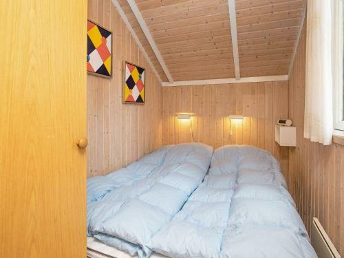 Three-bedroom Holiday Home In R�dby 9