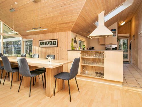 Holiday Home L�rkelunden II