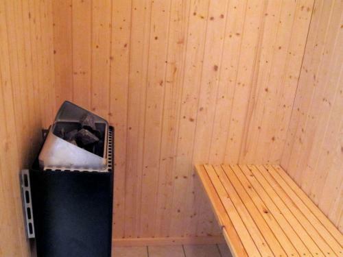 Three-bedroom Holiday Home In R�dby 24