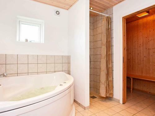 Three-bedroom Holiday Home In R�dby 24