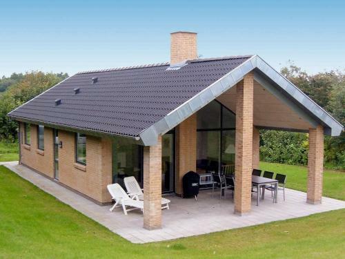 Three-bedroom Holiday Home In Struer 5