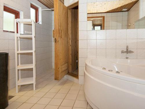 Four-bedroom Holiday Home In Skanderborg