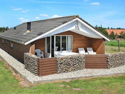 Four-bedroom Holiday Home In Vejers Strand 2