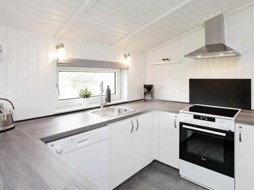 Four-bedroom Holiday Home In Vejers Strand 2