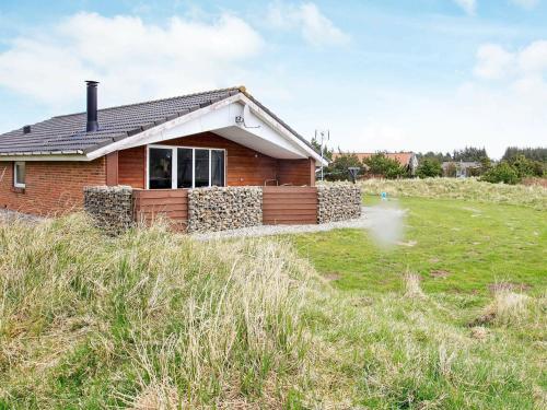 Four-bedroom Holiday Home In Vejers Strand 2