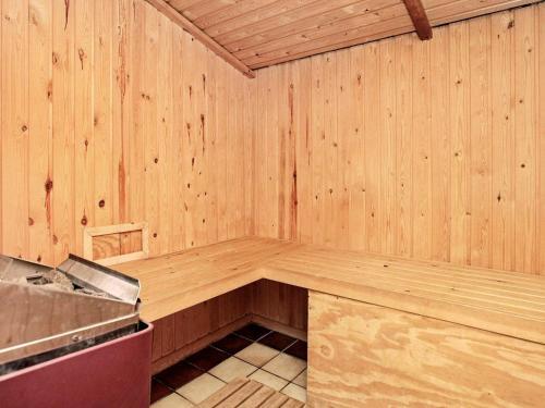 Four-bedroom Holiday Home In Vejers Strand 2