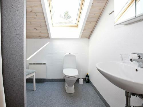 Four-bedroom Holiday Home In Thyholm 1