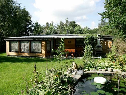 Two-bedroom Holiday Home In Thyholm 1