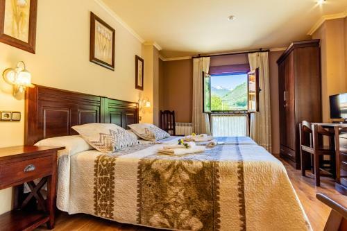 Hotel Pe�a Pandos