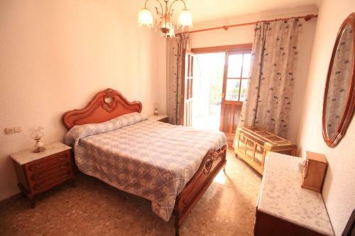 107487 - House In Yunquera