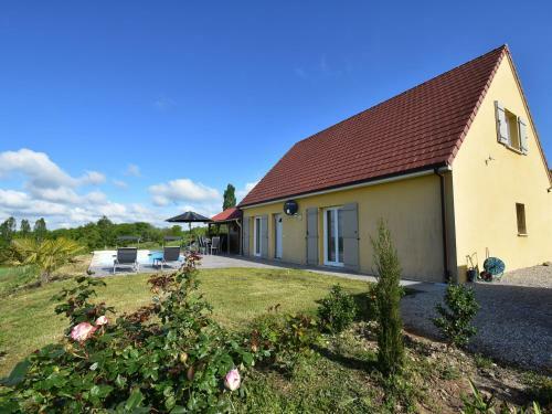 Modern Villa With Private Pool In Chatres