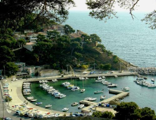 Hostal La Palmeraie Des Calanques