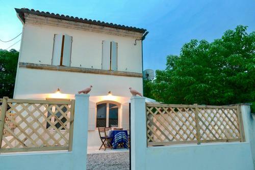 Flaujagues Villa Sleeps 4 Pool Wifi