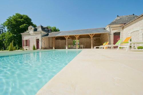 Agroturismo Jaulnay Chateau Sleeps 14 Pool Wifi