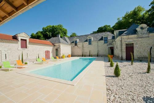 Agroturismo Jaulnay Chateau Sleeps 14 Pool Wifi