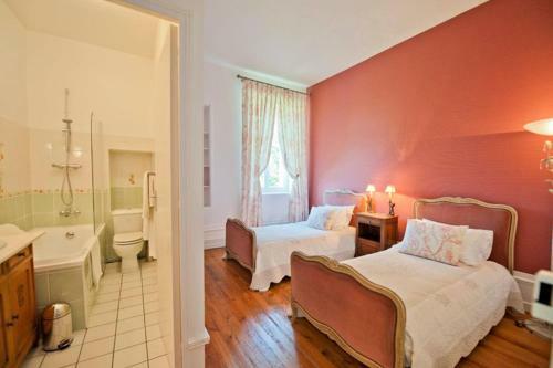 Agroturismo Jaulnay Chateau Sleeps 14 Pool Wifi