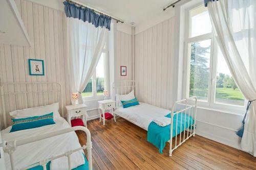Agroturismo Jaulnay Chateau Sleeps 14 Pool Wifi