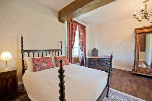 Agroturismo Jaulnay Chateau Sleeps 14 Pool Wifi