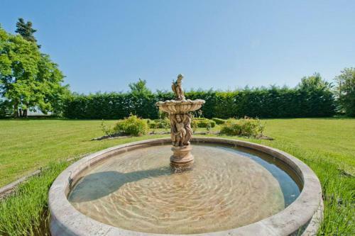Agroturismo Jaulnay Chateau Sleeps 14 Pool Wifi