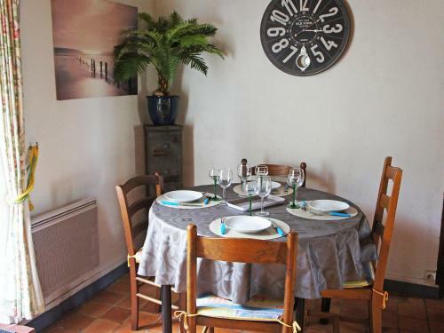 Holiday Home Ti Maen